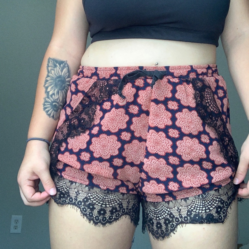 Lacey Soft shorts